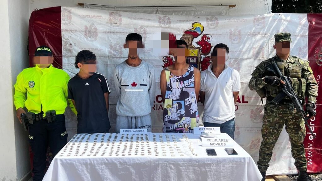 Ejército Nacional logra la captura de cuatro presuntos integrantes del Clan del Golfo en el departamento del Cesar
