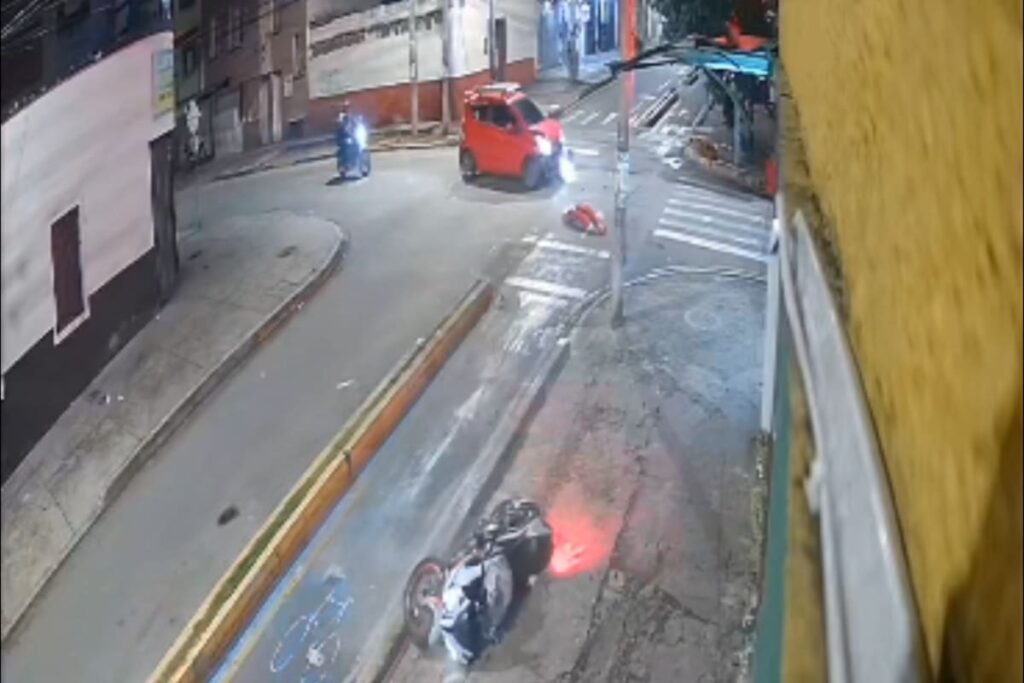 Accidente por Ignorar Señal de Pare Deja Varios Heridos