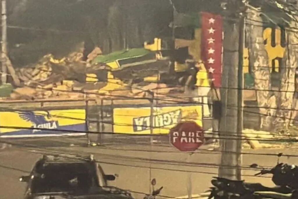 Cuatro heridos tras el colapso de un muro antes del clásico Bucaramanga-Cúcuta