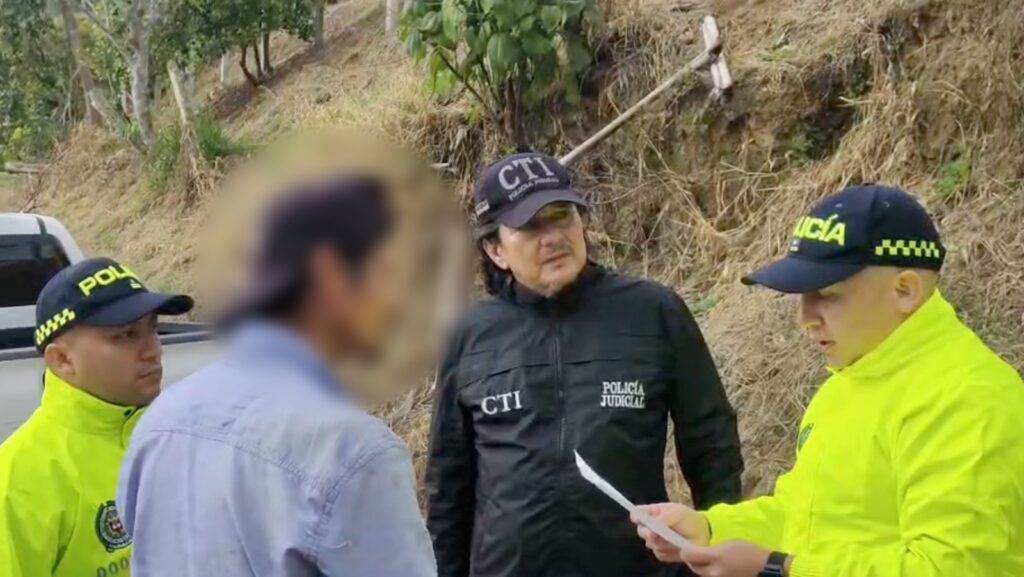 Detenidos tres hombres por abuso a una niña de 6 años.