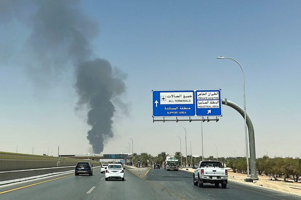 Hutíes atacan «sitios sensibles» en la capital saudita