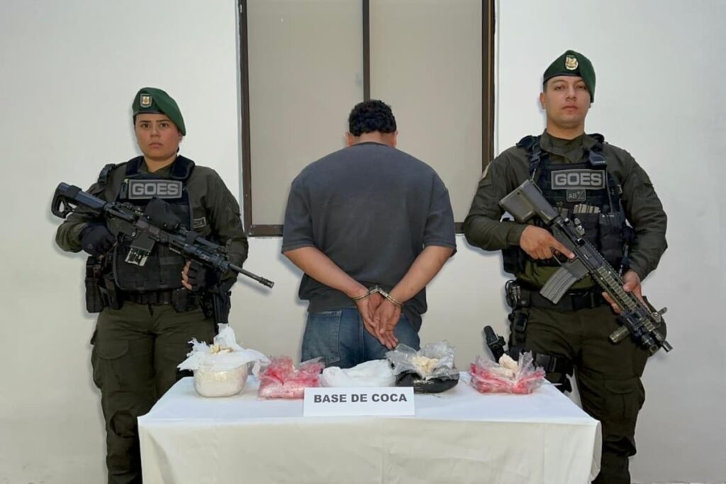 Pelea familiar revela laboratorio de coca en Girón
