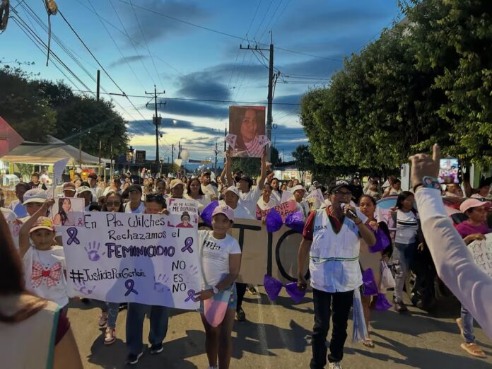 Masiva-marcha-en-Puerto-Wilches-contra-presunto-feminicidio.jpeg